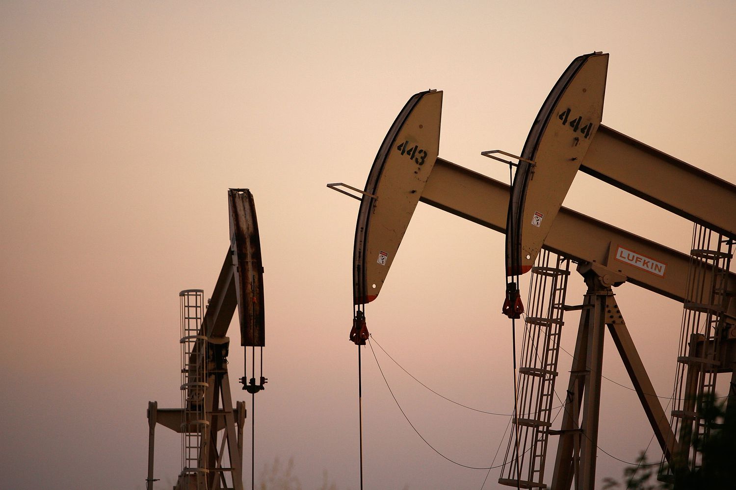 Brent petrolün varil fiyatı 81,14 dolar