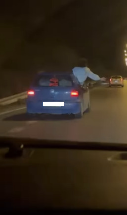 Tehlikeli şekilde yolcu taşıyan araç sürücüsüne 15 bin TL ceza