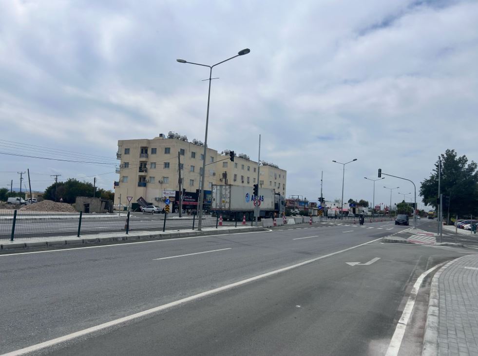 Demirhan-Balıkesir dört yol kaşağı ile trafik ışıkları, yarın devreye giriyor