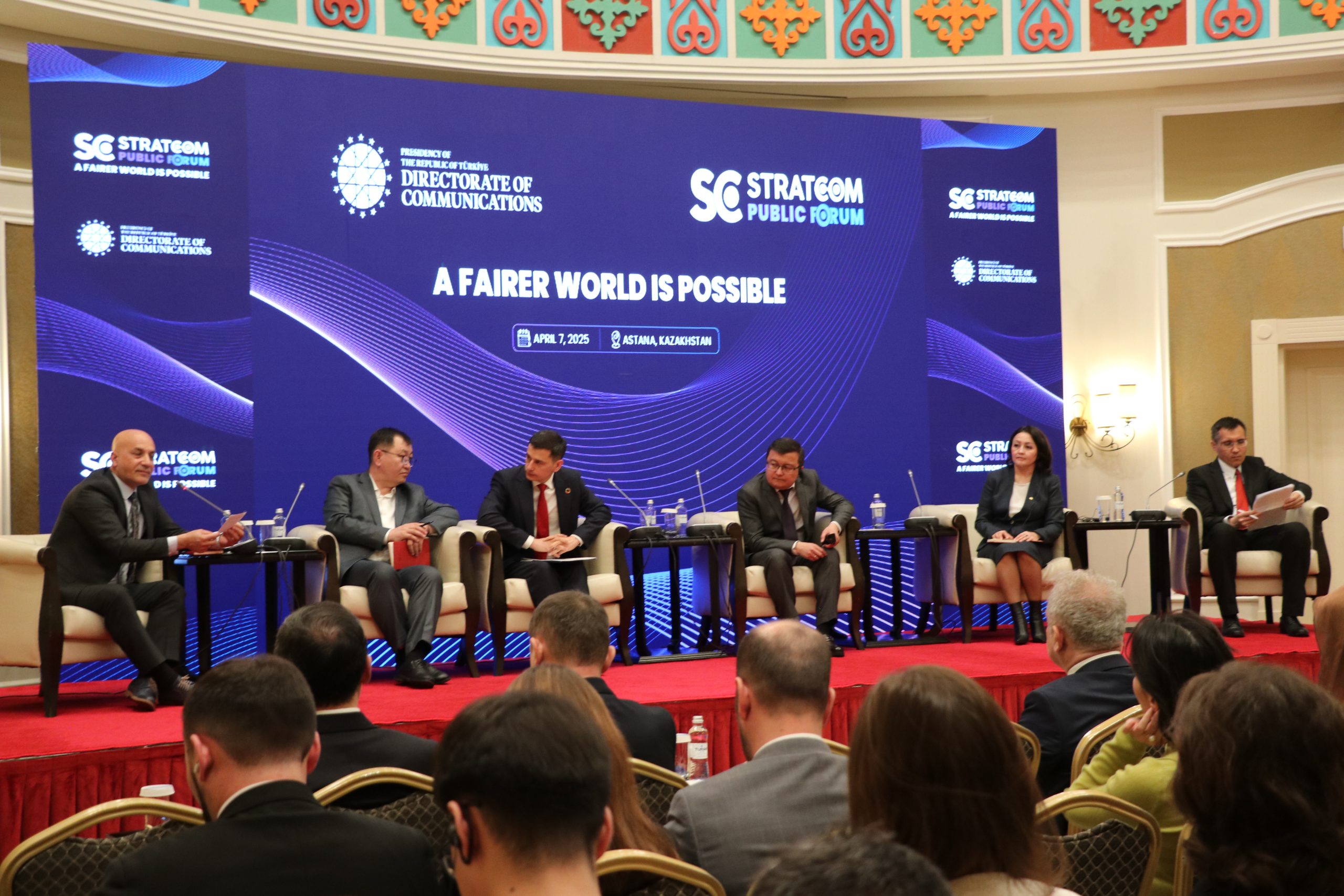 Kazakistan’da “Daha Adil Bir Dünya Mümkün” paneli düzenlendi