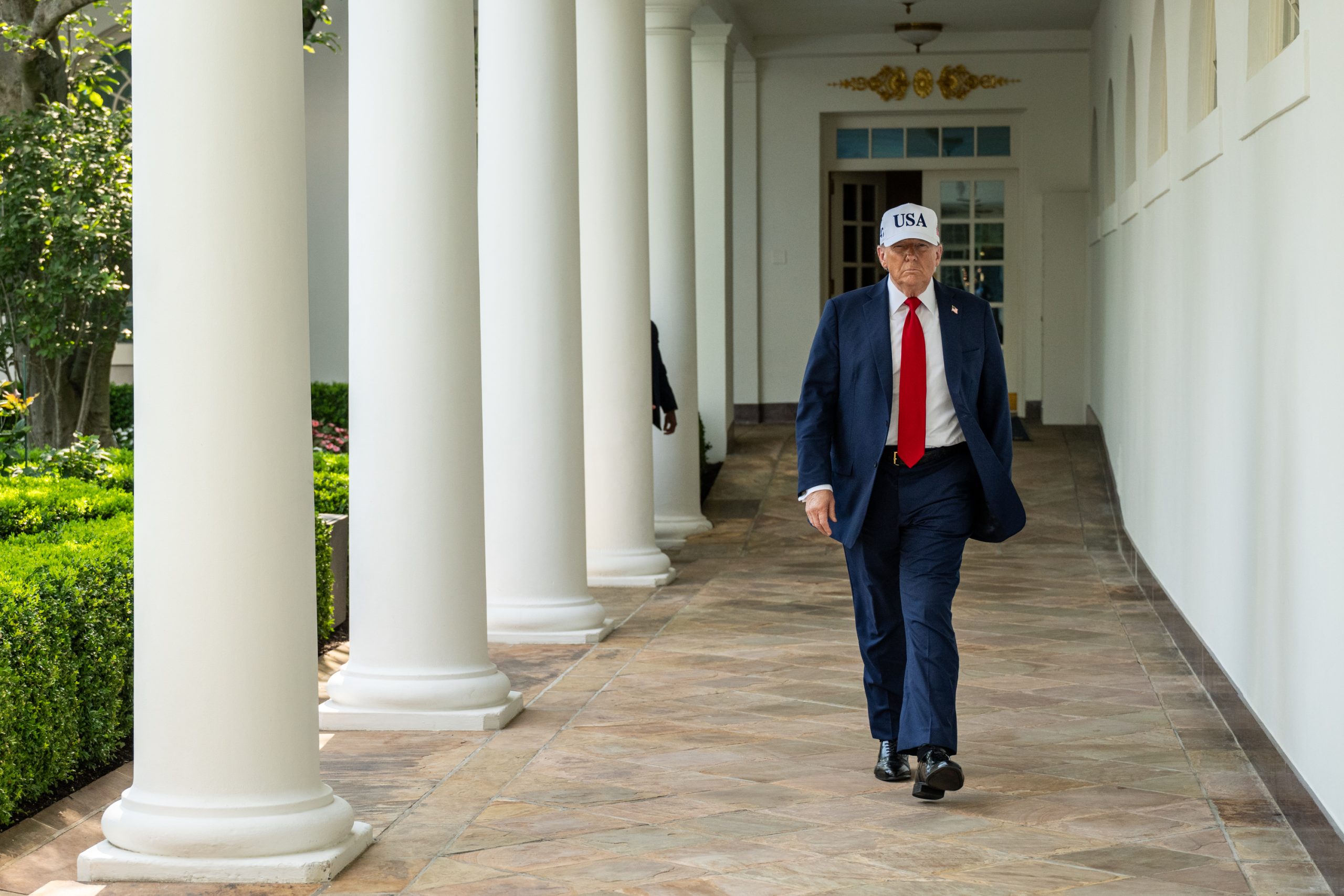 Trump: “Zelenskiy Moskova’yı hedef almamalı”