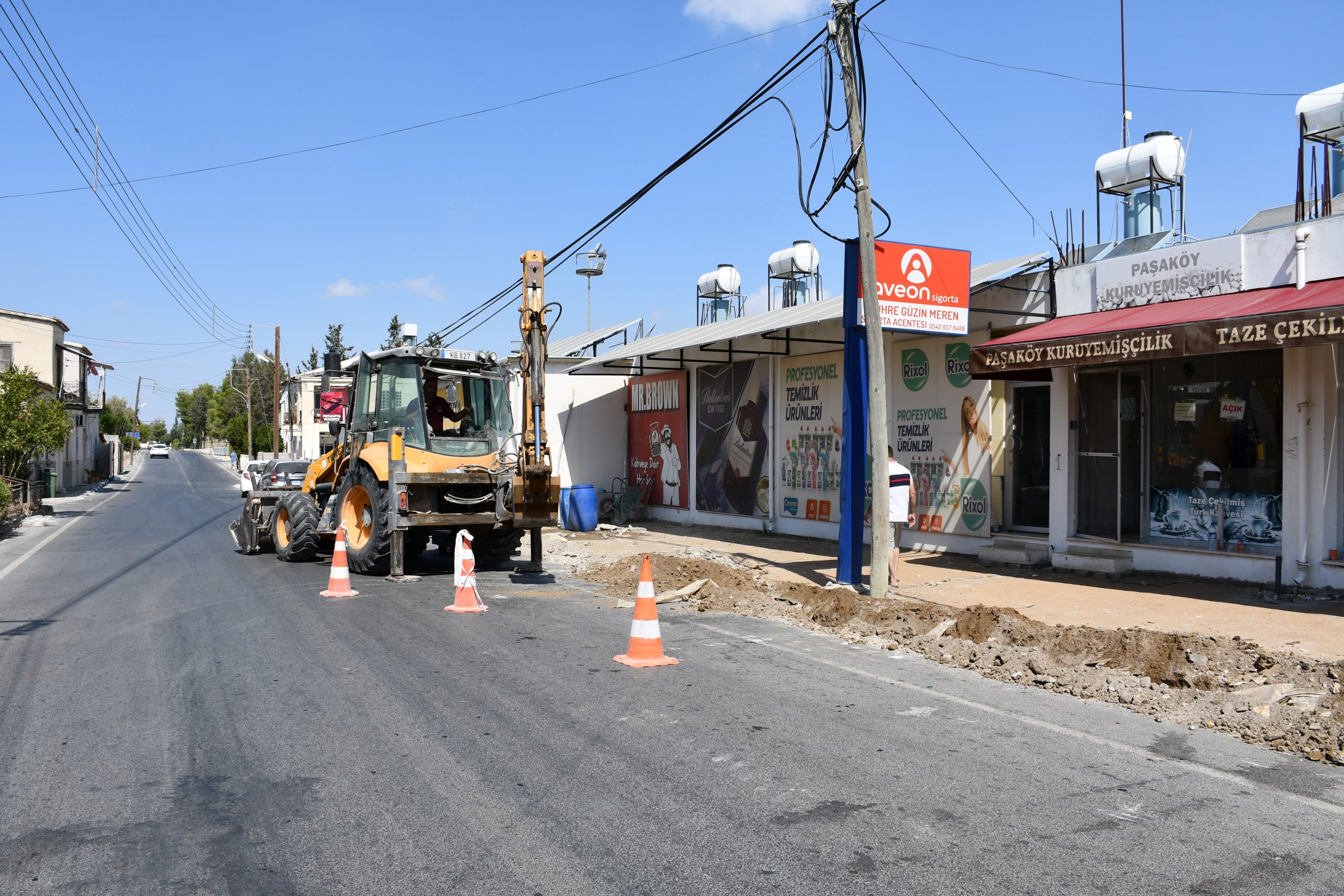 Mesarya Belediyesi kaldırım ve drenaj hattı çalışması başlattı