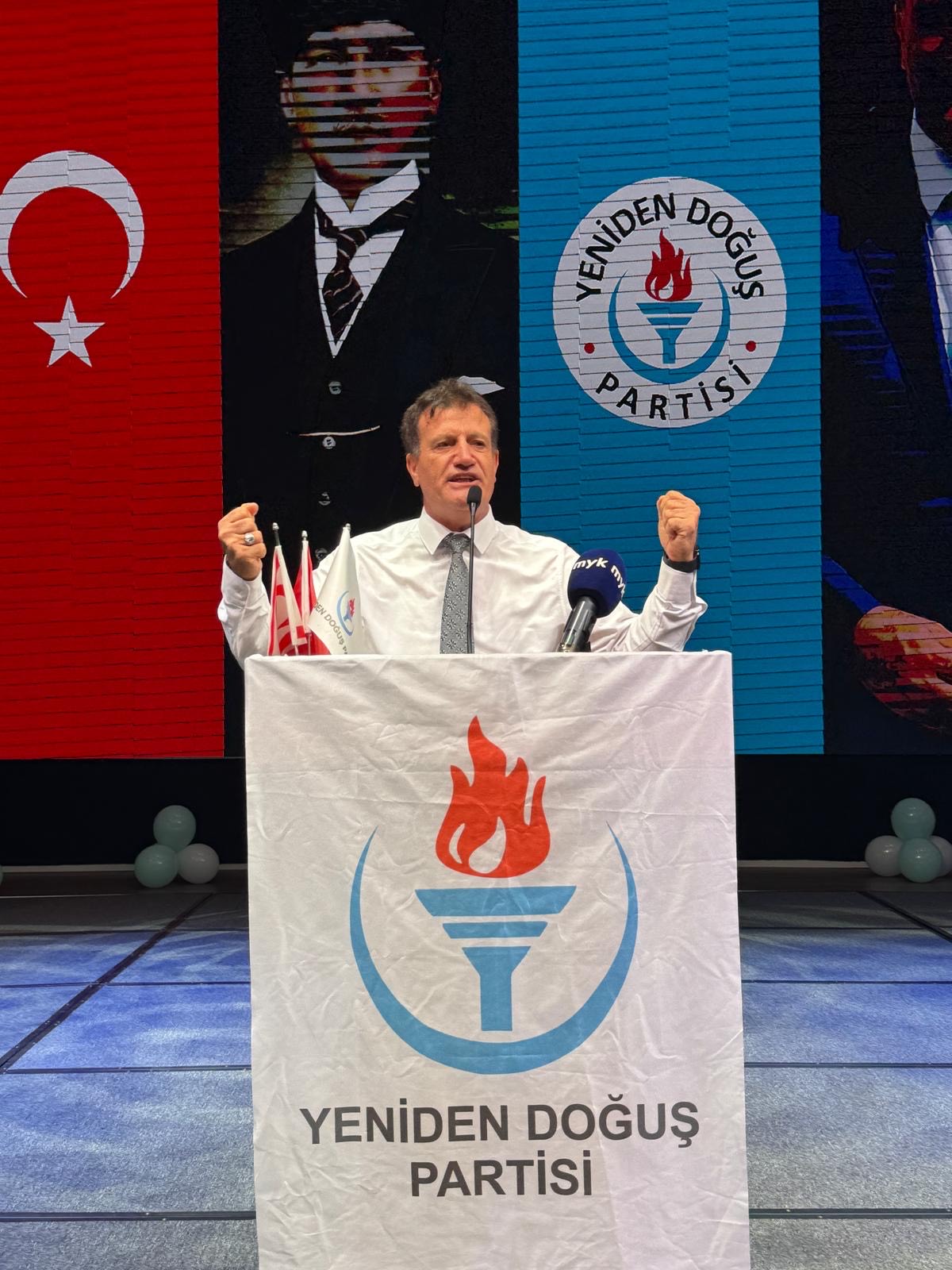 YDP 9. kuruluş yıl dönümünü kutladı