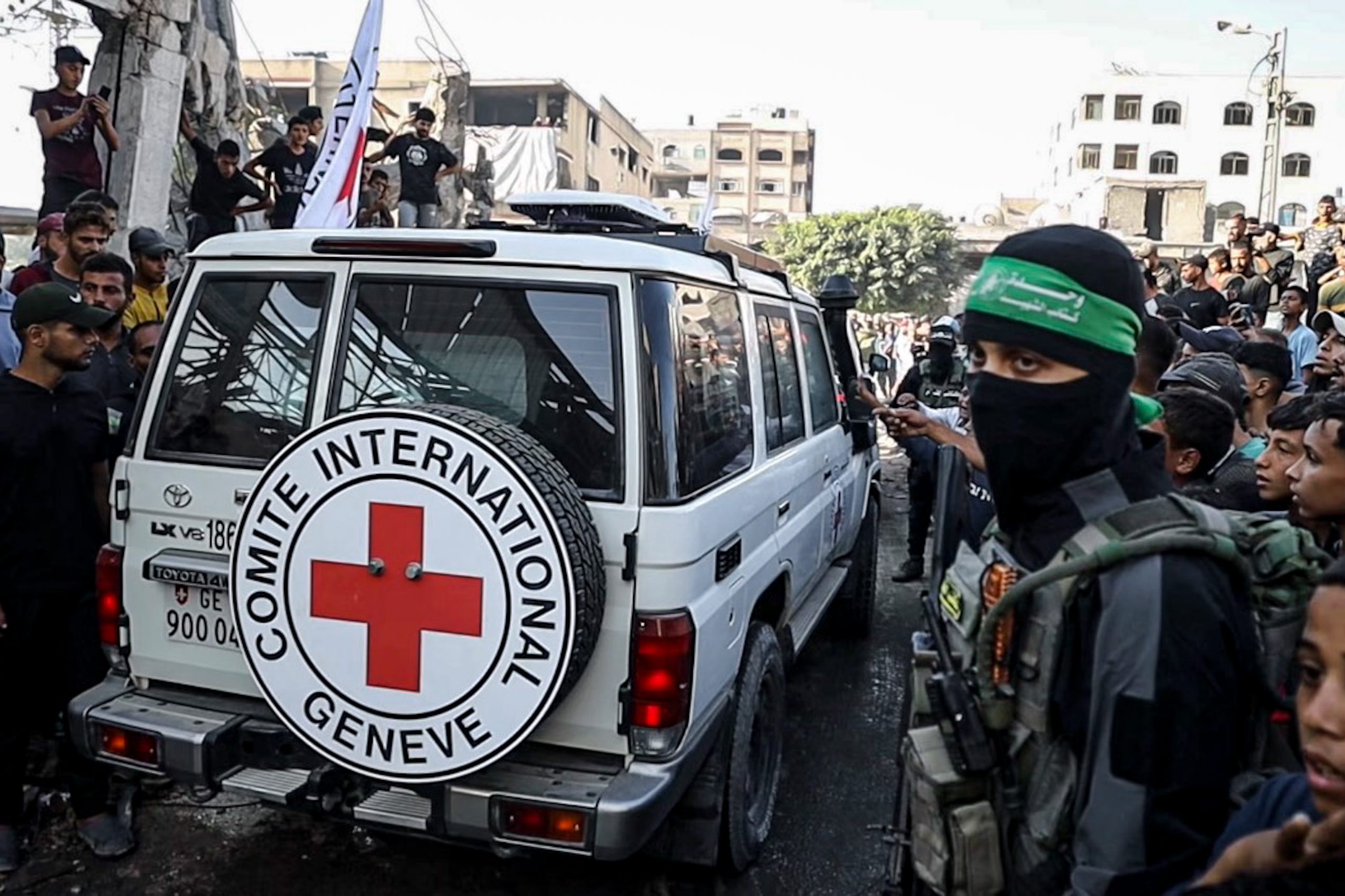 Hamas, Gazze’deki 20 İsrailli esirin tümünü teslim etti