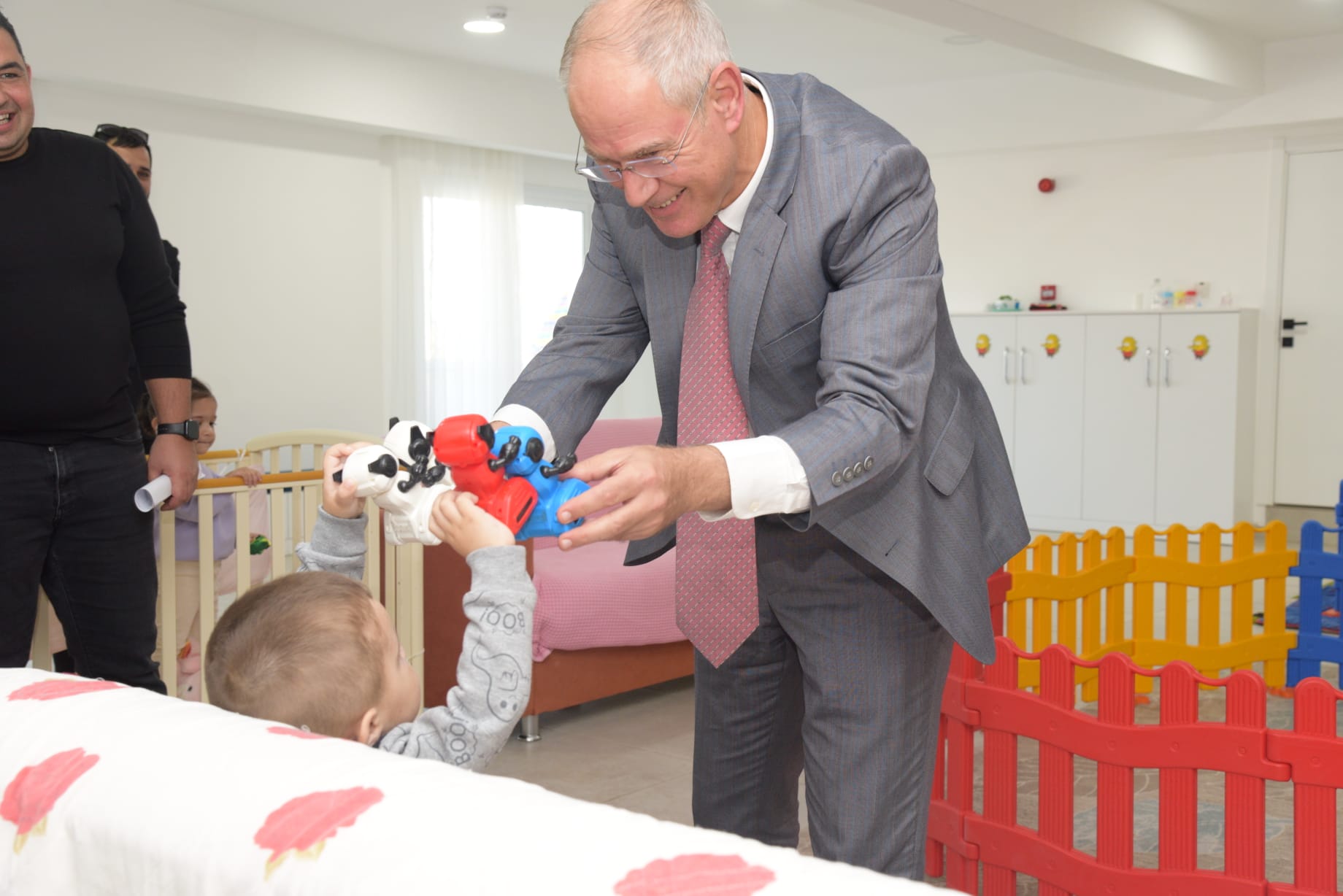 Hasipoğlu Tangül Ünal Çağıner Vakfı Sevgi Evleri’ni ziyaret etti