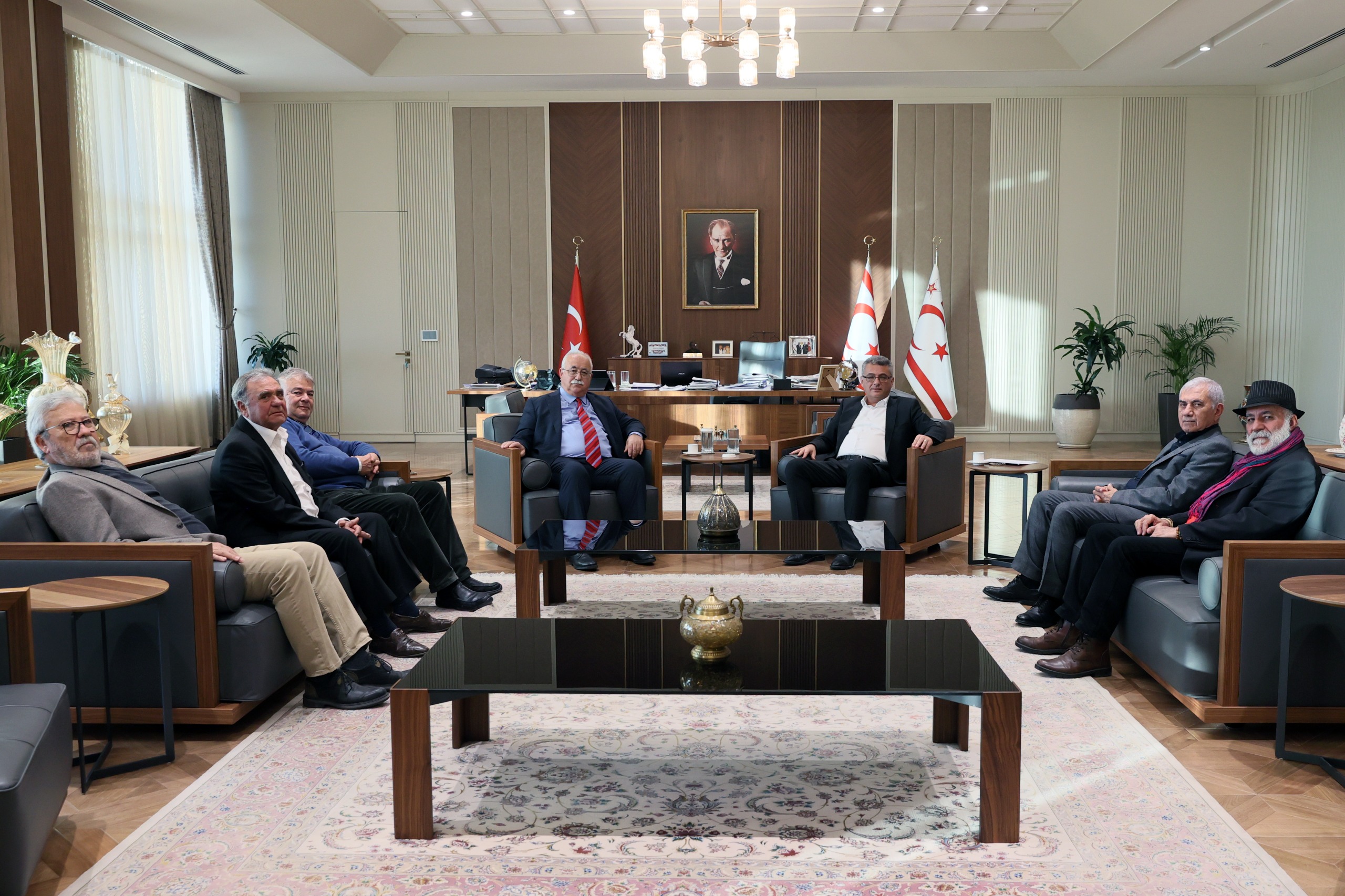 İzcan: “Görüşmelerin, Crans Montana’da kaldığı yerden devam etmesini destekliyoruz”