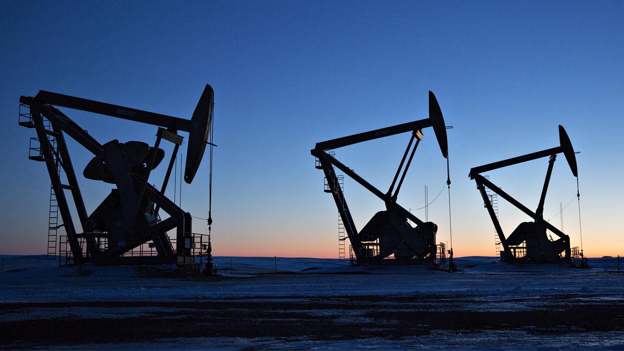 Brent petrolün varil fiyatı 98,38 dolar