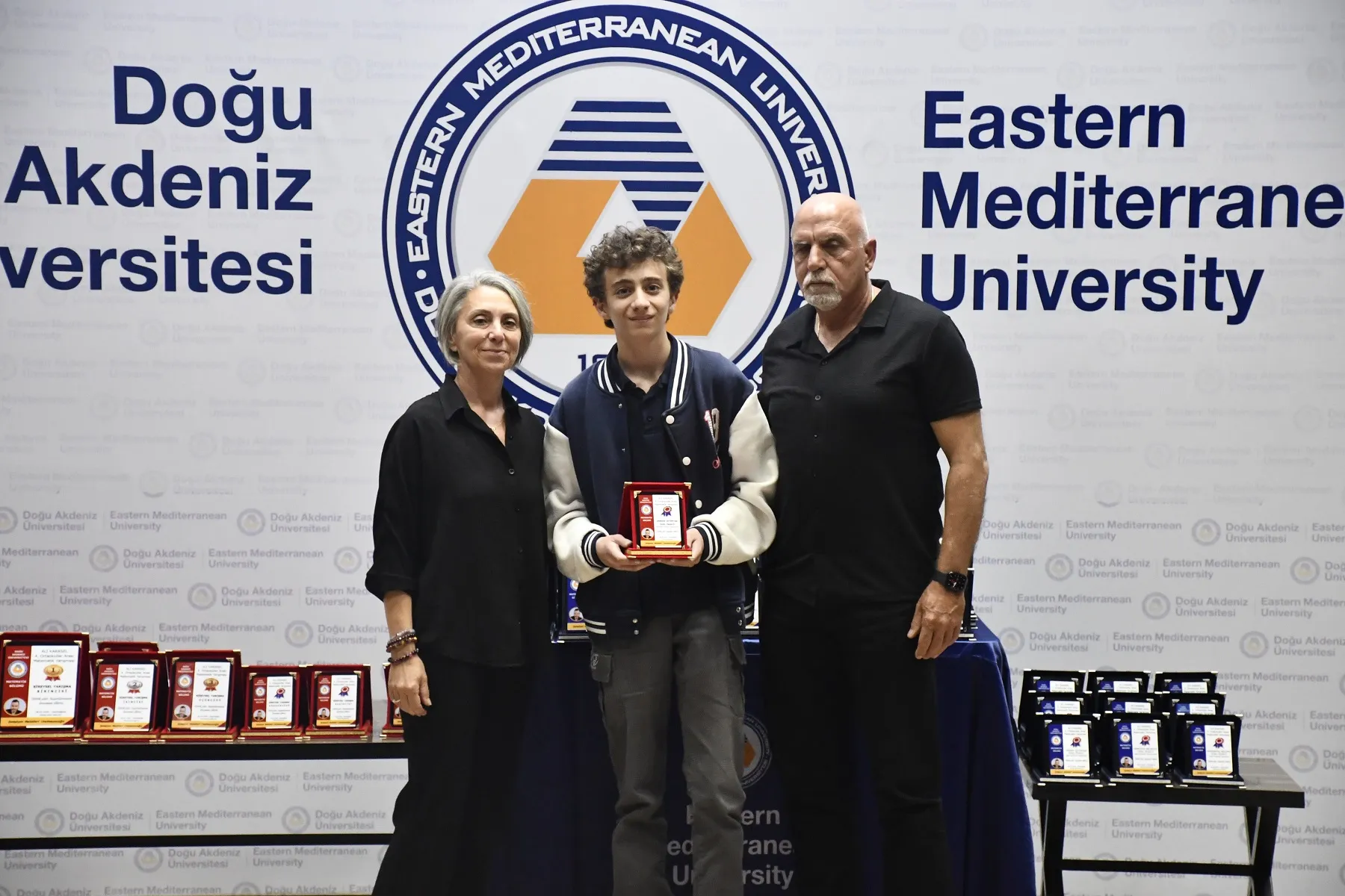 DAÜ 4. Ali Karasel Ortaokullar Arası Matematik Yarışması’nda ödüller verildi