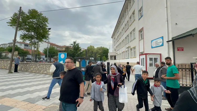 Malatya'da 5,6 büyüklüğünde deprem… Birçok ilde hissedildi