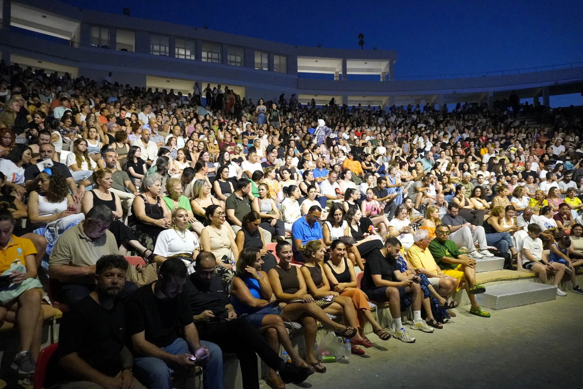 22. Kıbrıs Tiyatro Festivali’nde “Ahududu” sahnelendi
