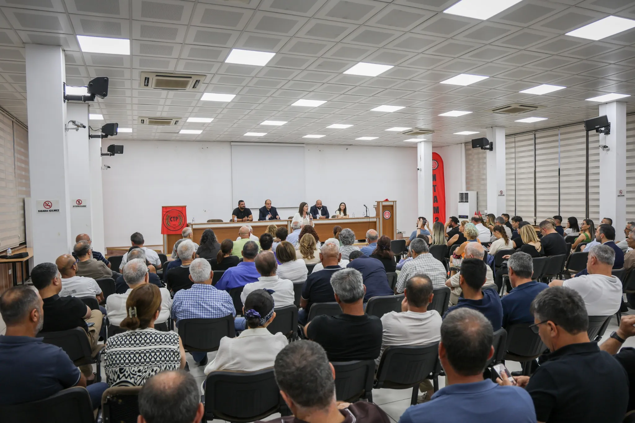 CTP, kitle toplantılarına Lefkoşa’dan başladı… İncirli: “Güven veren, şeffaf ve hesap verebilir bir yönetim anlayışını hayata geçireceğiz”