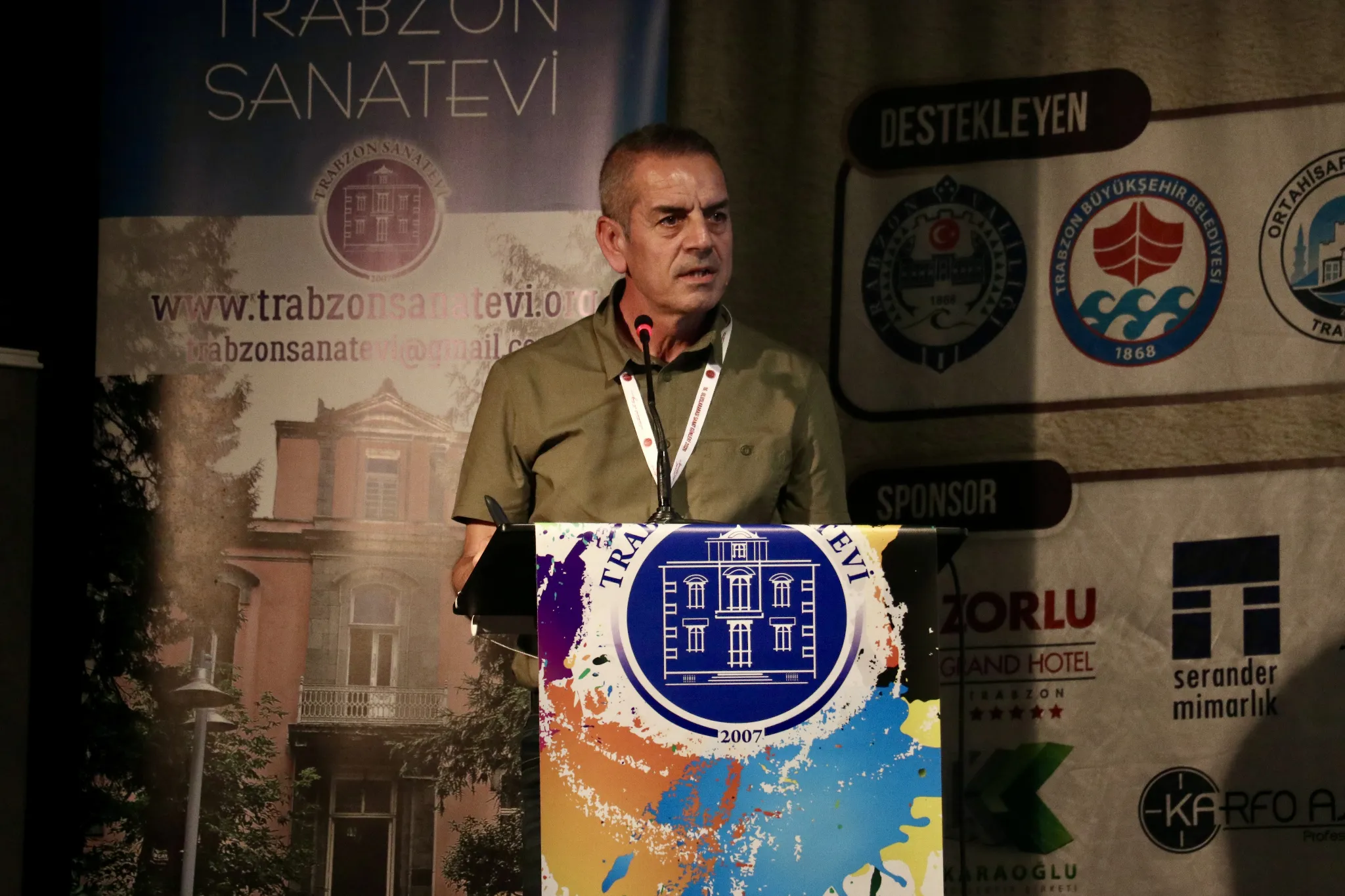 KKTC'li fotoğraf sanatçısı Hasan Bağlar Trabzon'da 16. Uluslararası Sanat Günleri'nde sunum yaptı