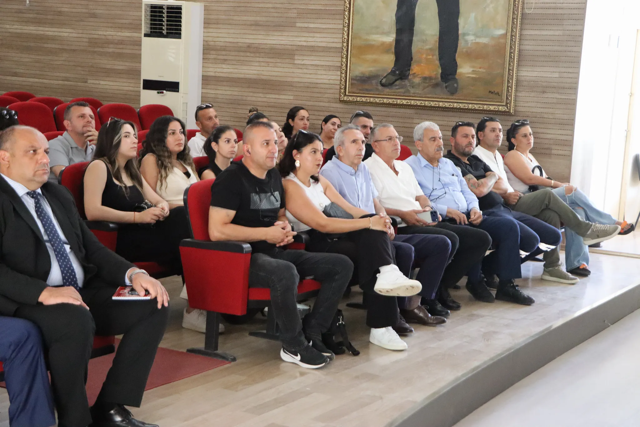 Lefke Gazi Lisesi'nin yeni binasıyla ilgili bilgilendirme toplantısı yapıldı