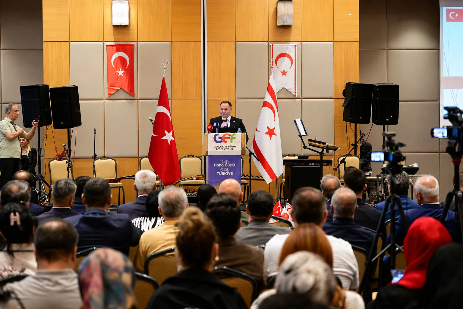 Öztürkler: “Güçlü Türkiye Cumhuriyeti, güçlü KKTC demektir”