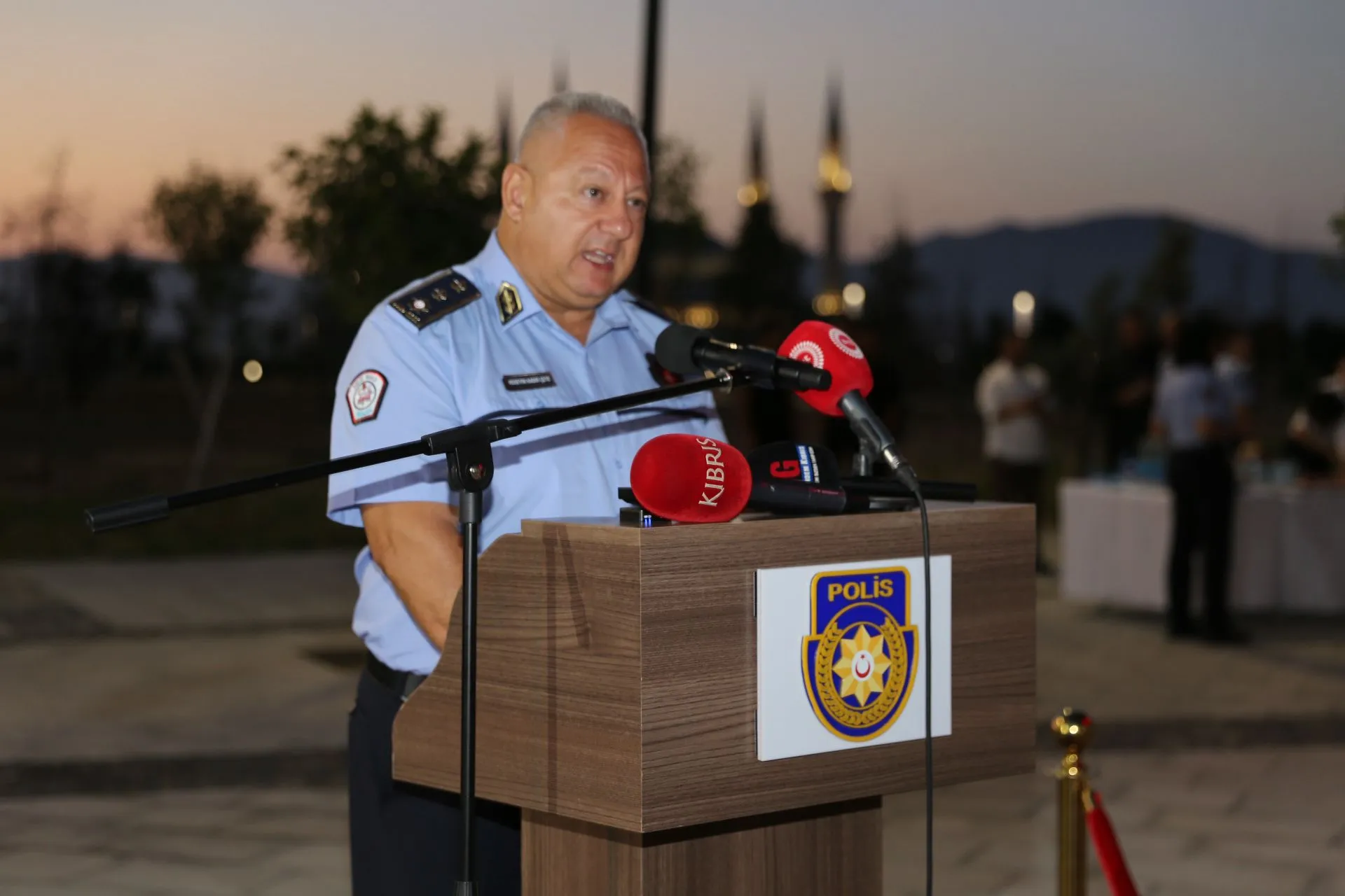 Polis ve İtfaiye Temel Eğitimi Yemin ve Mezuniyet Töreni yapıldı