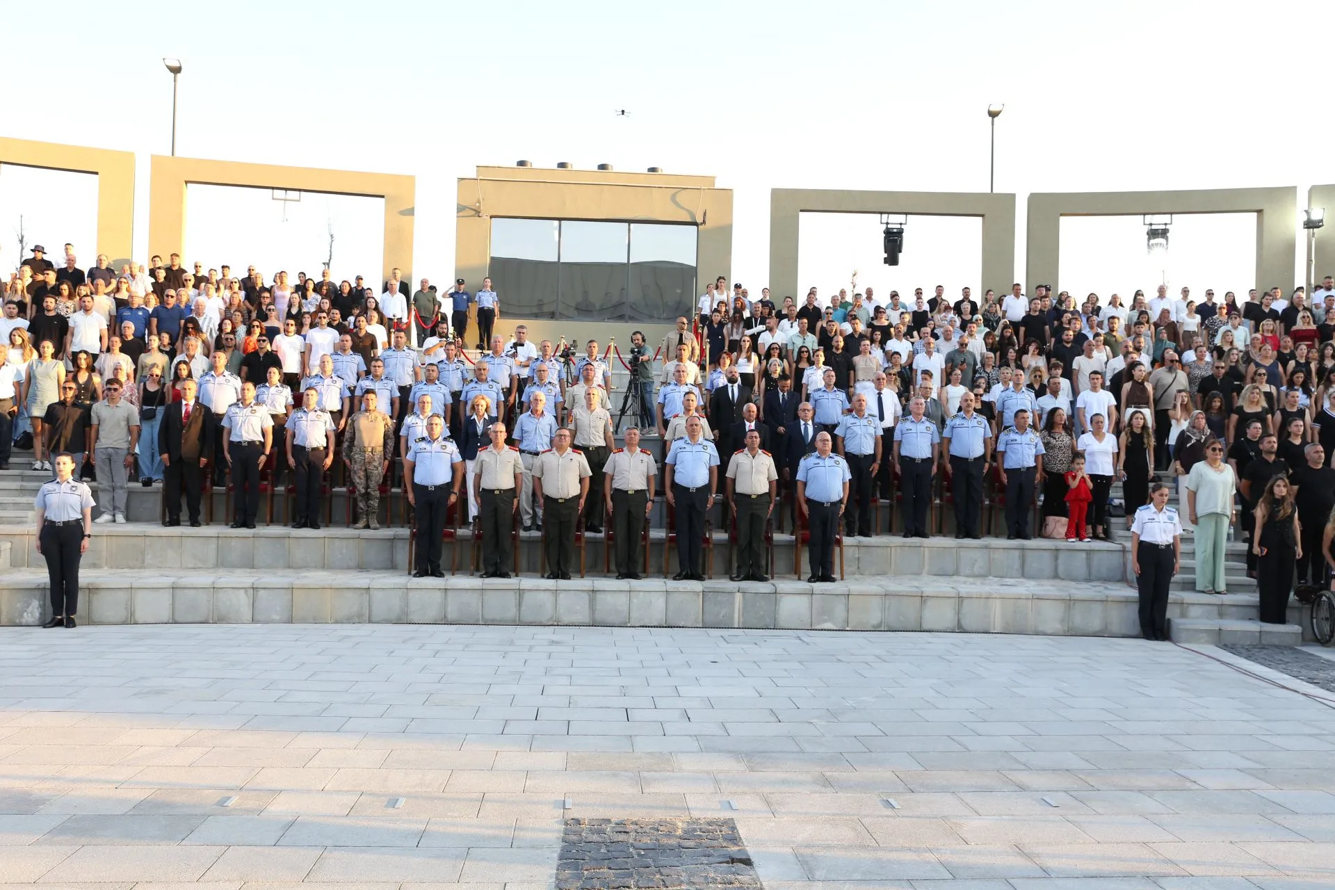 Polis ve İtfaiye Temel Eğitimi Yemin ve Mezuniyet Töreni yapıldı