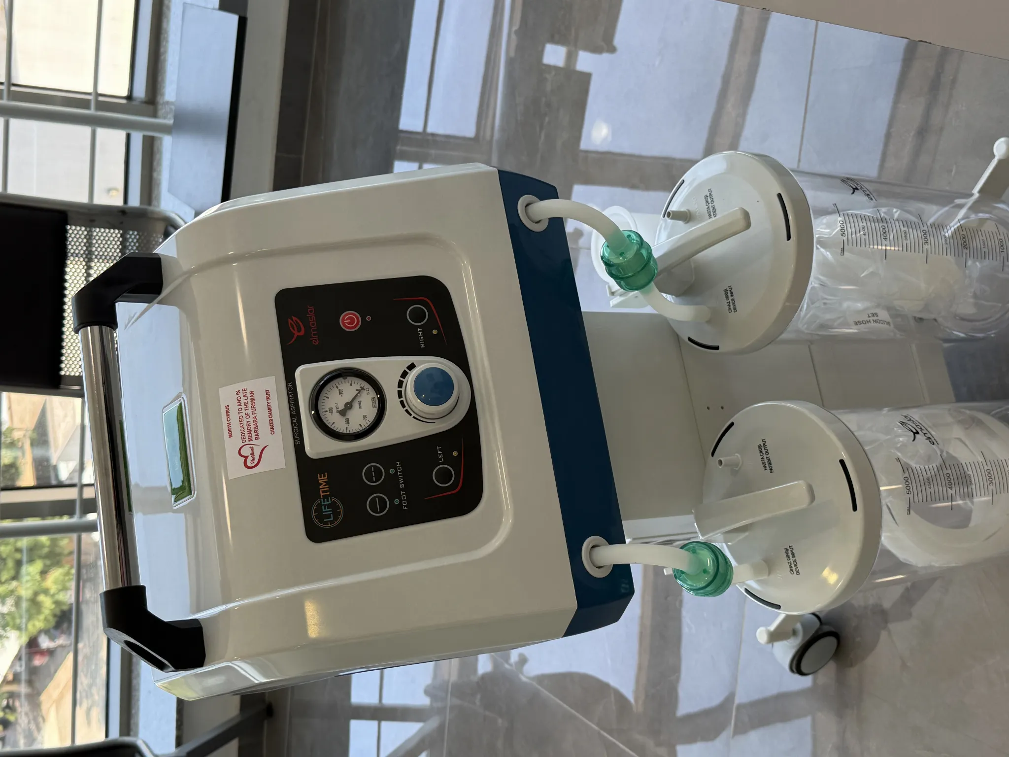 Heartbeat Kuzey Kıbrıs Kanser Yardım Derneği, yetişkin onkoloji servisine tıbbi cihaz bağışladı